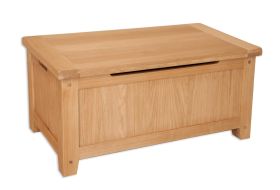 Boston Natural Oak Bedroom Oak Blanket Box