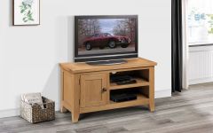 Julian Bowen Astoria TV Unit in Solid Oak